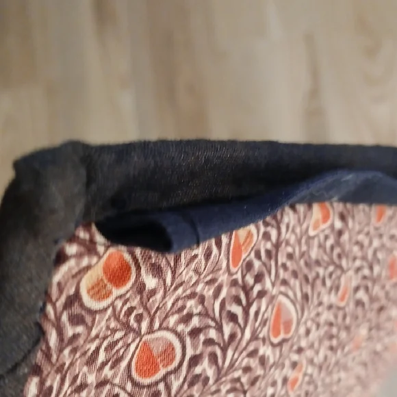 Small Pinwheel Garden Handmade Quilted Wall Hanging 10.25" x 12" - Picture 9 of 13